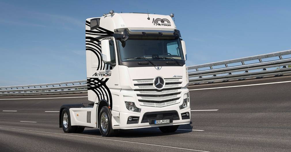 100 ACTROS MERCEDES-BENZ LEGENDARY TRUCKS