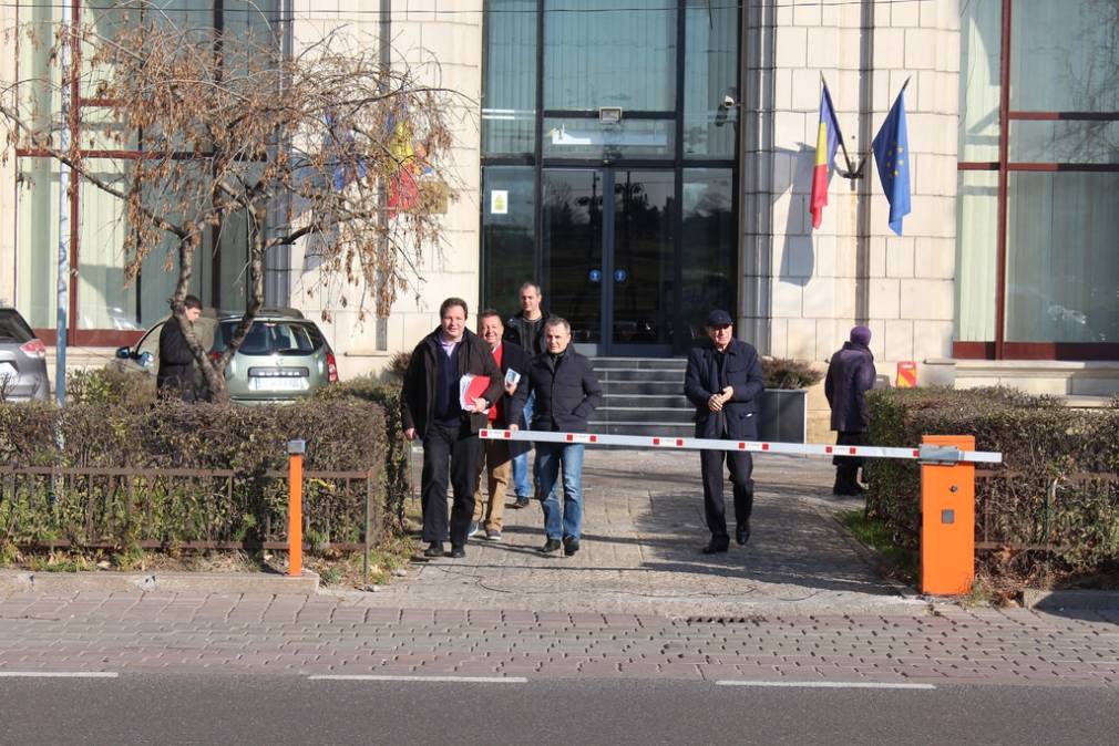 UNTRR solicită măsuri imediate pentru reducerea perioadei de înmatriculare a autovehiculelor comerciale