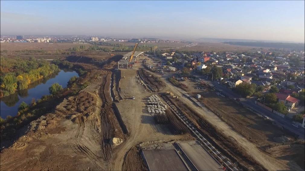CIOTUL DE 3 KILOMETRI DE AUTOSTRADĂ DE CARE SE ÎMPIEDICĂ ȘEFII DIN TRANSPORTURI